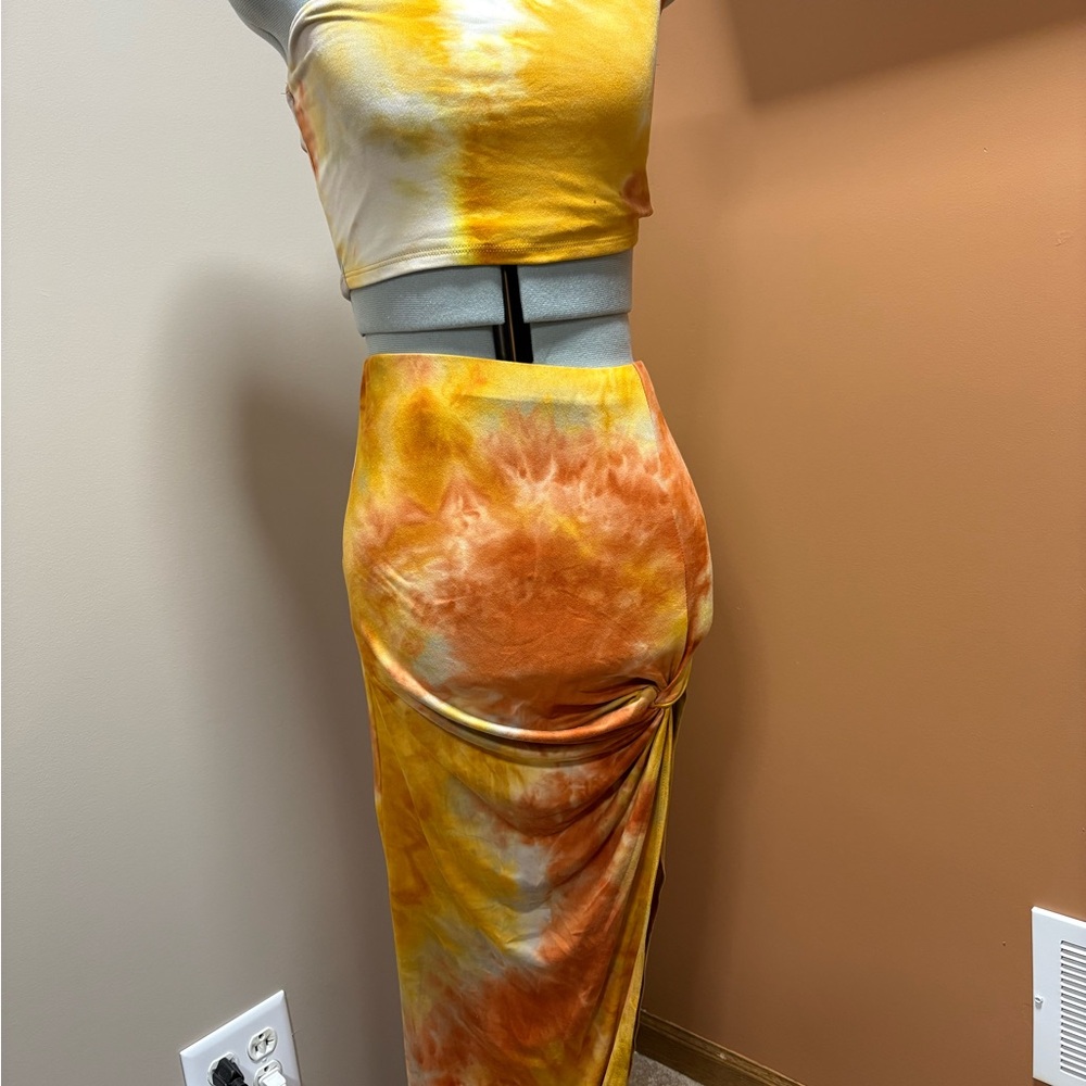 Windsor Orange and Yellow Tie-Dye Pencil Skirt